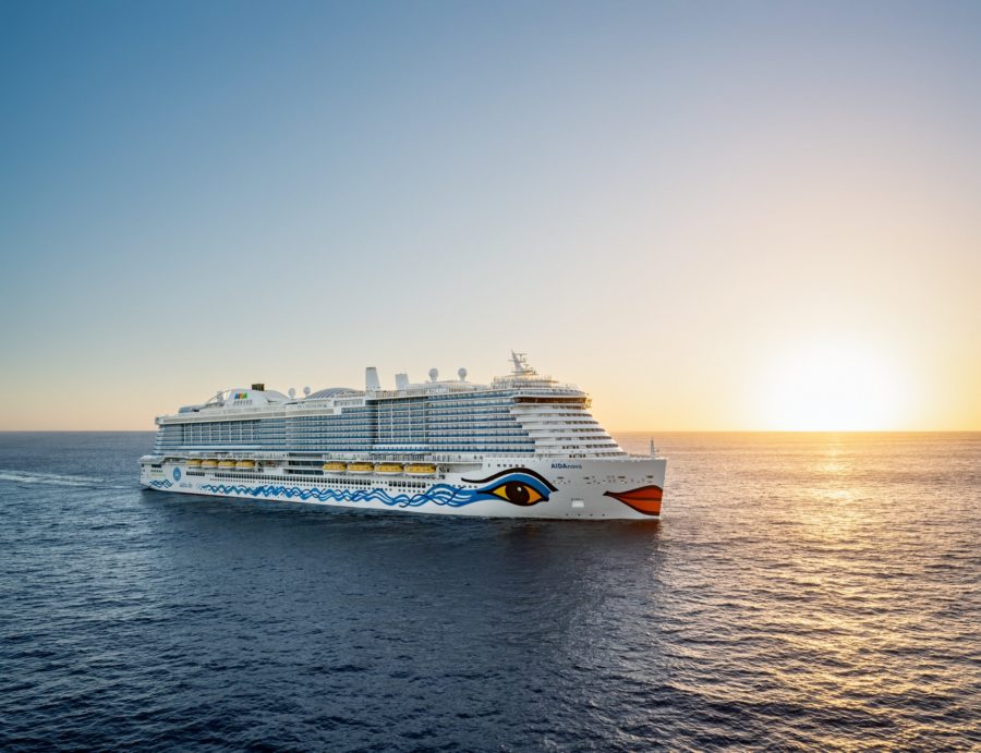 Read more about the article AIDAnova erfolgreich in die Saison auf den Kanaren & Madeira gestartet – AIDA Cruises zieht positive Bilanz nach offizieller Dialogreihe mit lokalen Partnern