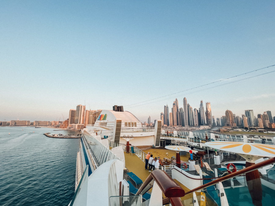 You are currently viewing AIDAbella feiert Erstanlauf im Dubai Harbour Cruise Terminal